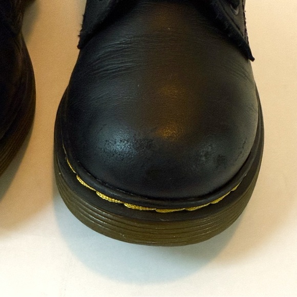 DR MARTENS KIDS BLACK LEATHER 1460 J LACE UP ANKLE BOOTS - Picture 7 of 10